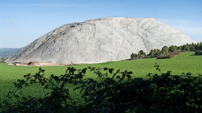 Catalunya permite a Iberpotash seguir vertiendo residuos en Sallent