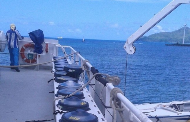 La tecnológica española Satlink retirará 100.000 kilos de plástico de las costas de Chile