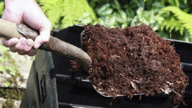 Sogama imparte en Burela un nuevo curso sobre compostaje doméstico orientado a 40 familias