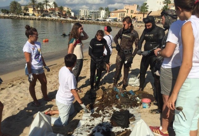 La I Jornada de la IV Gran Limpieza Nacional de Fondos Marinos recoge 350 kilos de basura en Cabo de Palos