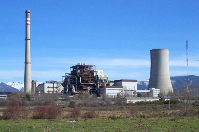 El Gobierno parece querer confundir a la opinión pública equiparando una central de carbón con una de gas
