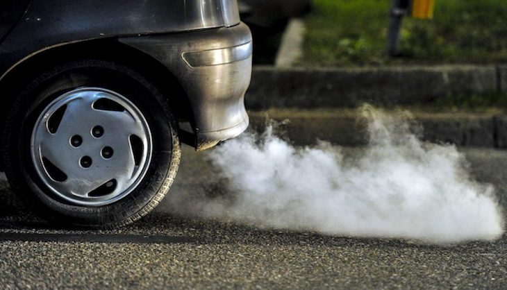 El Ministro Ábalos invita a usar el coche privado