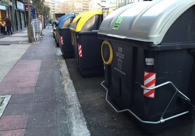 Logroño se plantea instalar contenedores adaptados para personas mayores o con movilidad reducida