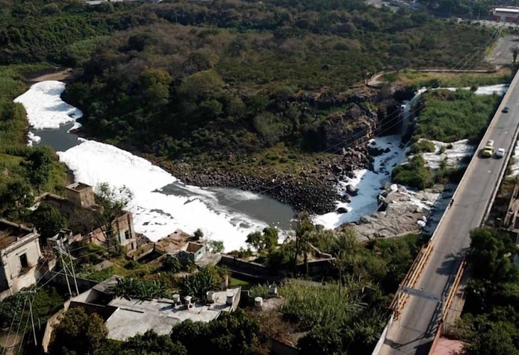 México atiende la contaminación del río Santiago en Jalisco