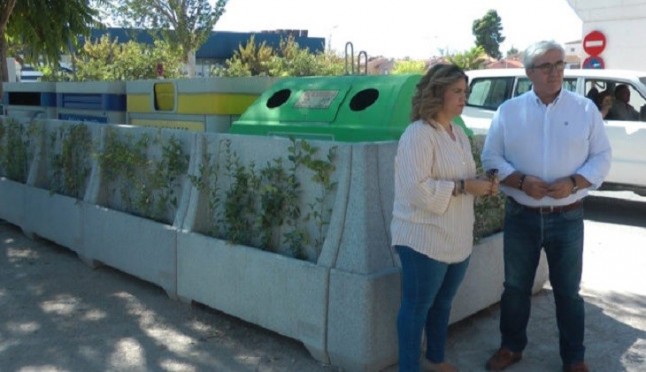 Inversión de más de 90.000 euros para mimetizar los contenedores en Baeza