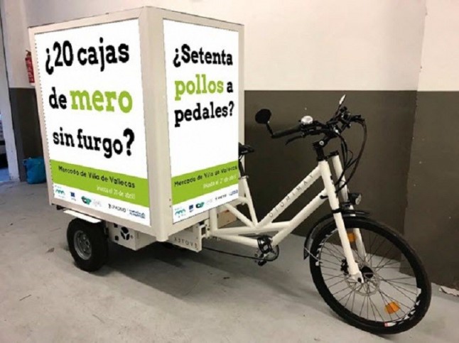 Madrid evalúa el servicio de envío a domicilio con bicis y triciclos en los mercados de Puente y Villa de Vallecas