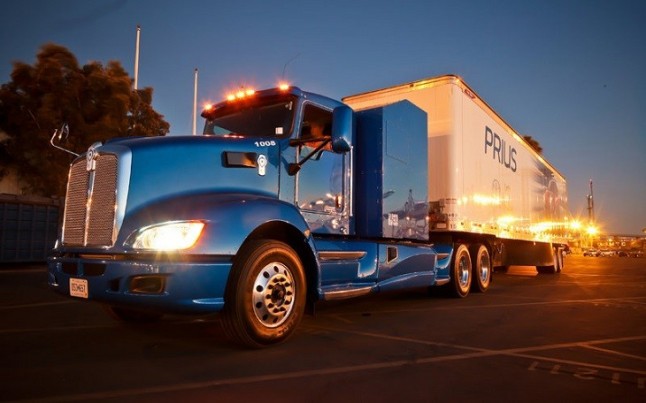 Toyota presenta la segunda versión de su camión de pila de combustible con 500 kilómetros de autonomía