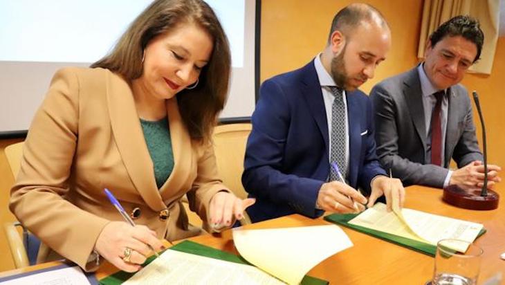 Proyecto pionero de recogida de residuos puerta a puerta en la Sierra de Cádiz