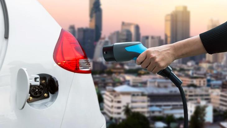 En España la venta de coches eléctricos cayo en abril a tan solo 99 unidades