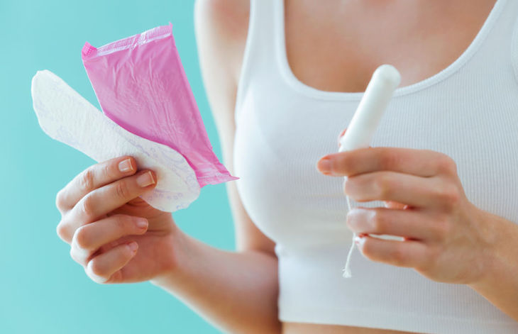 Las mujeres sufren los químicos ‘tóxicos’ de tampones y compresas