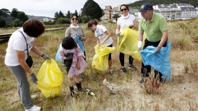 Más de 500 voluntarios participaron en la limpieza de basura 25 espacios de Galicia