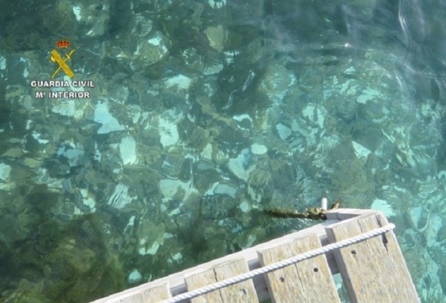 Vertido de escombros en Cala Molí (Menorca)