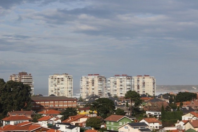Asturias. Esta noche se dispararon las partículas en Salinas en Castrillón un 2.033%