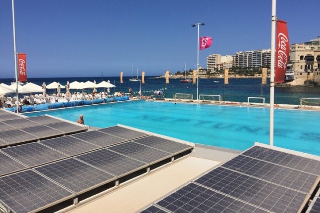 Baleares. El IME instala placas fotovoltaicas en la piscina de Son Roca