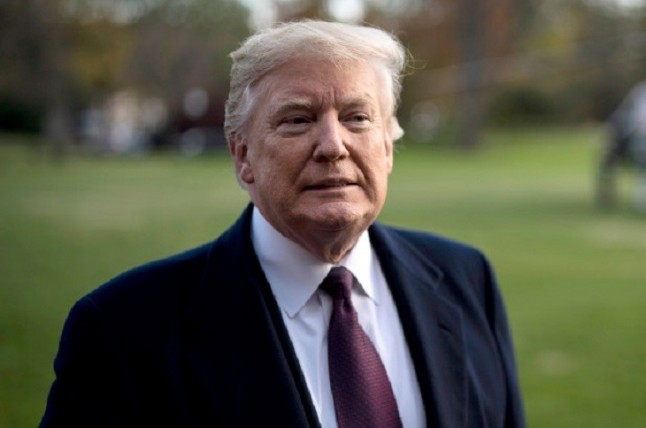 Trump carga contra Macron y el Acuerdo de París aprovechando la protesta de los chalecos amarillos