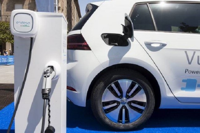 Los coches eléctricos triunfan en España