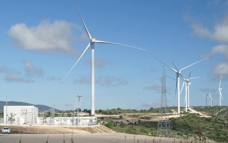 Conectan un parque eólico de en Teruel