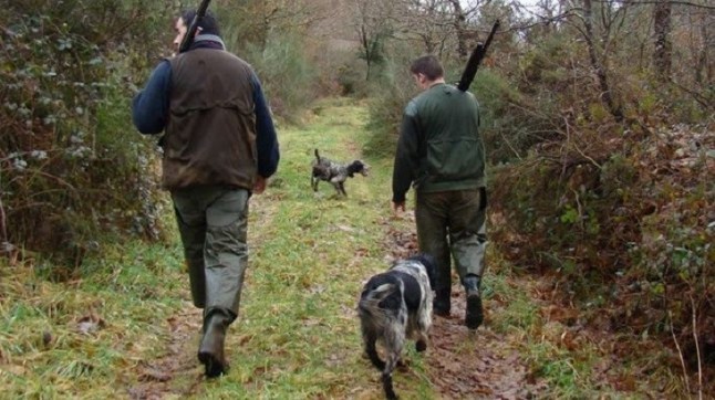 Cazadores se concentran este domingo en las capitales andaluzas frente el "acoso" de los animalistas