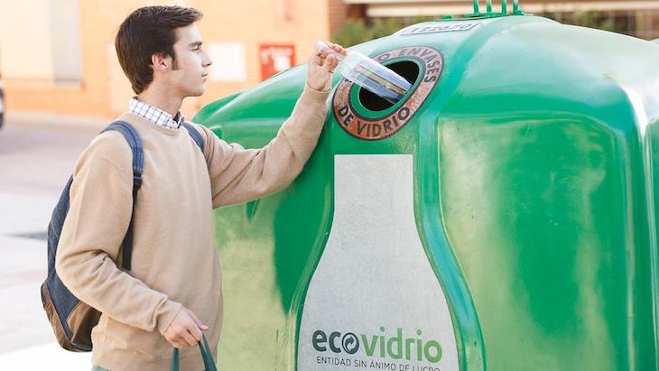 Ecovidrio incluye el ‘greenwashing’ en sus comunicados