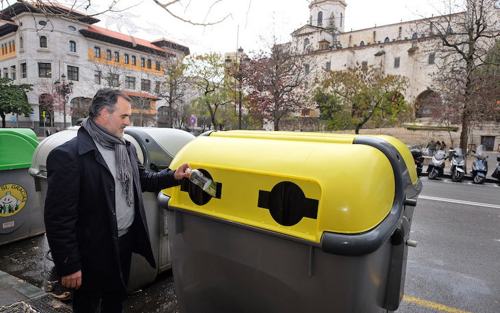 En Santander crece la recogida de residuos durante el estado de alarma