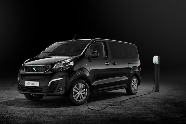 Peugeot Traveller presenta su versión eléctrica