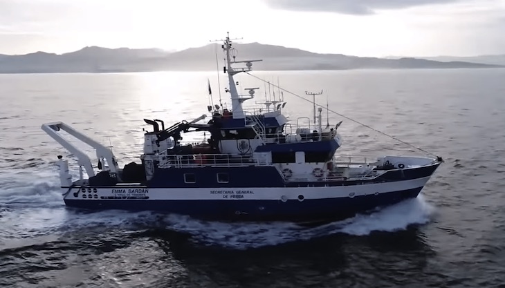 El buque Emma Bardán arranca el análisis de sistemas pesqueros que reduzcan las capturas de tamaños no deseados