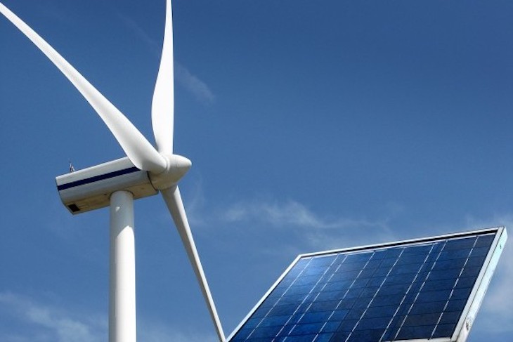 El Plan Nacional Integrado de Energía y Clima enviada por España a Europa le falta ‘coraje’