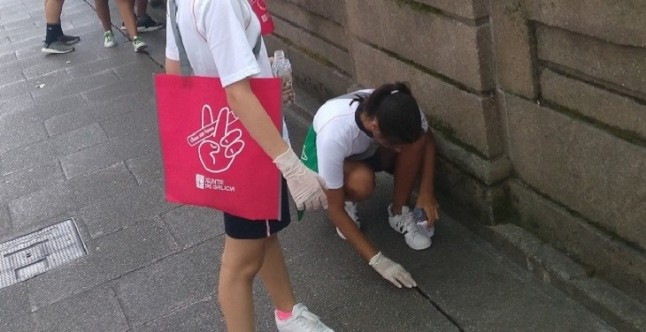 Los Ecovigilantes de Ourense emprenden una nueva cruzada contra las colillas
