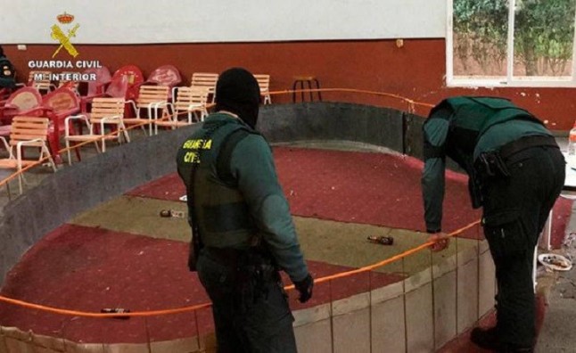 La Guardia Civil investiga a 23 personas por la celebración clandestina de peleas de gallos en Montijo