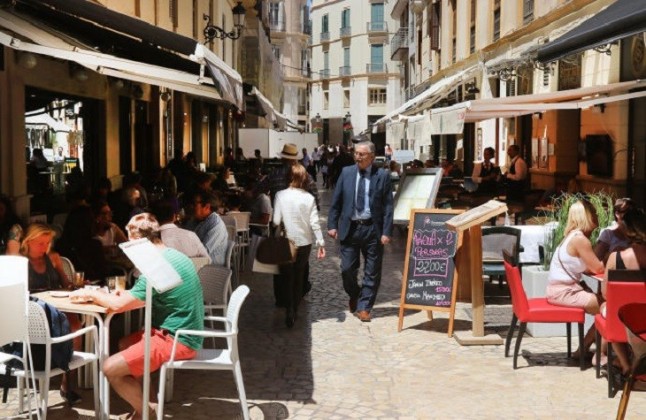 Polémica por el exceso de ruido y terrazas en Murcia