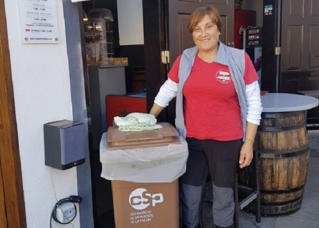 Mallorca reparte cubos para separar la materia orgánica