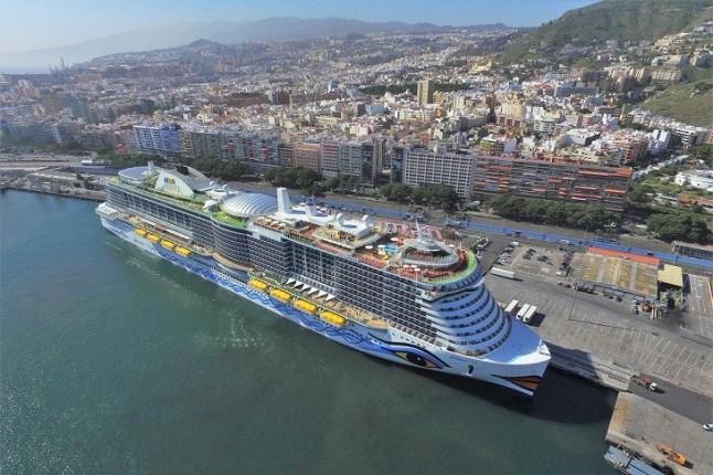 El puerto de Santa Cruz recibe en primera escala y viaje inaugural al crucero ecológico AidaNova