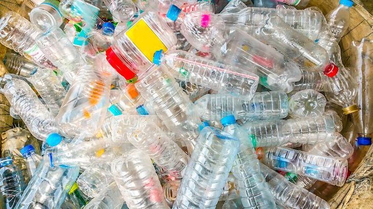 Gestha quiere subir el impuesto sobre plásticos para recaudar 2.500 millones