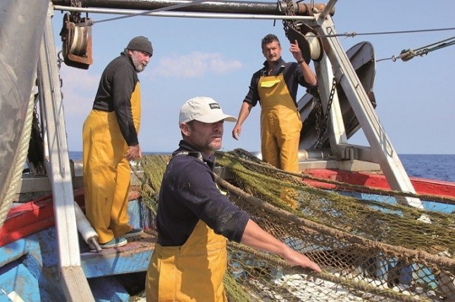 Ecoembes y la Fundación Ecolaf ponen en marcha `Upcycling the Oceans´ en Andalucía