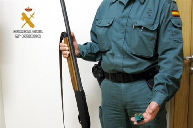 Sorprenden a un furtivo tras disparar y herir a un corzo en Villabáñez