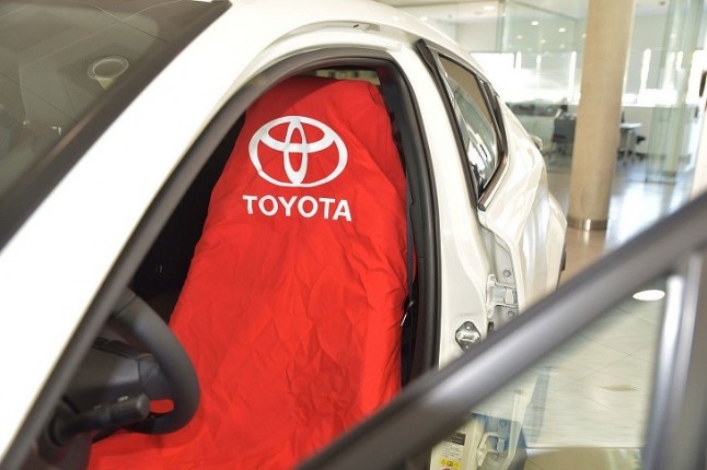 Toyota España elimina fundas de plástico en asientos para reducir 380 toneladas de emisiones de CO2
