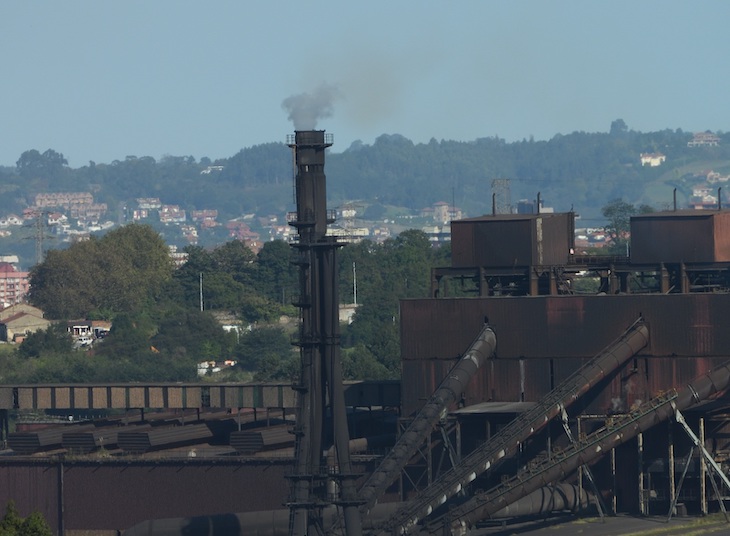 Asturias. Siguen disparado el tolueno y las partículas en Gijón
