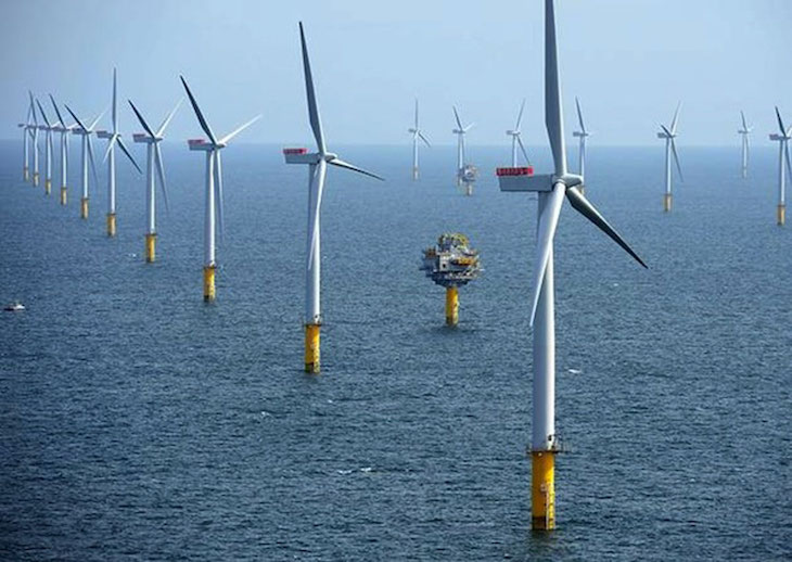 Iberdrola finaliza su primer proyecto eólico marino en el canal de La Mancha