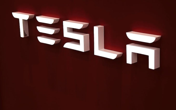 Tesla ‘en caída libre’