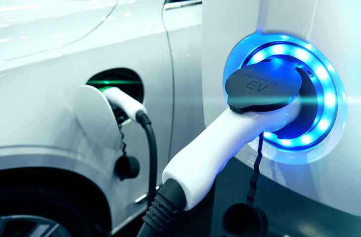 Europa armonizara las etiquetas para facilitar la carga de coches eléctricos