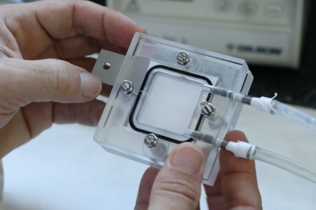 Fotosíntesis artificial transforma CO2 en combustibles licuables