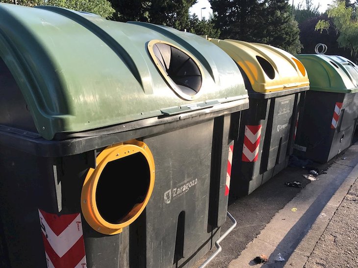 Zaragoza asesora para tratar los residuos domésticos en hogares con infectados