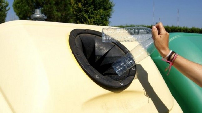 El Gobierno confirma que pone en marcha un estudio para la implantación del sistema de devolución y retorno de envases (SDDR)