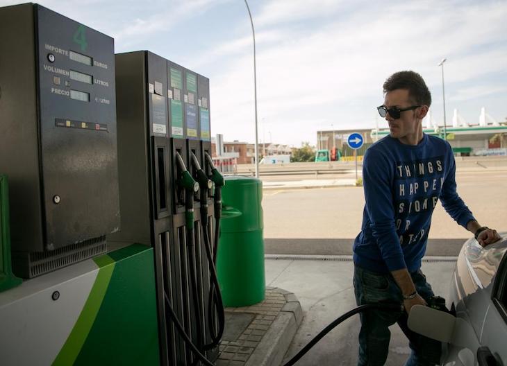 Transición Ecológica añade a su web un apartado con información sobre los beneficios de la gasolina E10