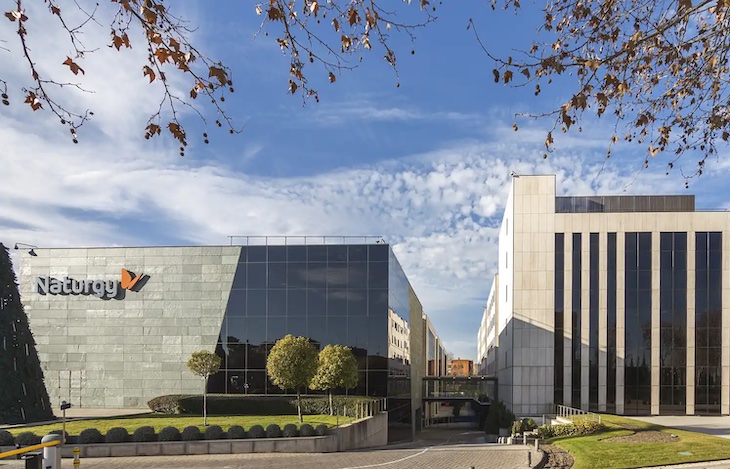 Naturgy presenta al Gobierno un plan para impulsar una red de más de 1.100 puntos de recarga eléctrica