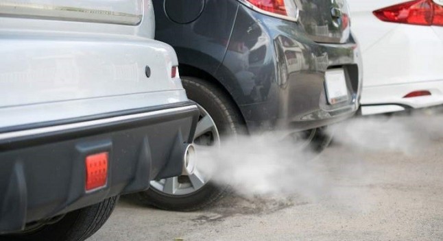 Los españoles a favor de prohibir la circulación en la ciudad a vehículos más contaminantes
