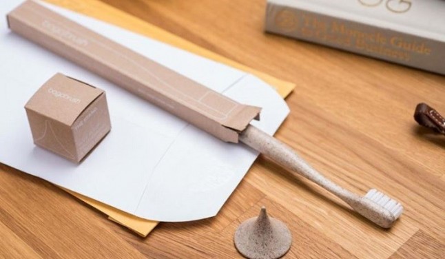 Cepillos de dientes y pajitas a partir de bioplásticos