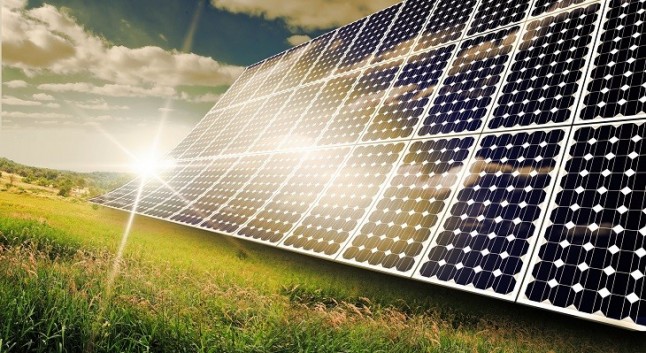 Siemens Gamesa vende tres plantas fotovoltaicas en España