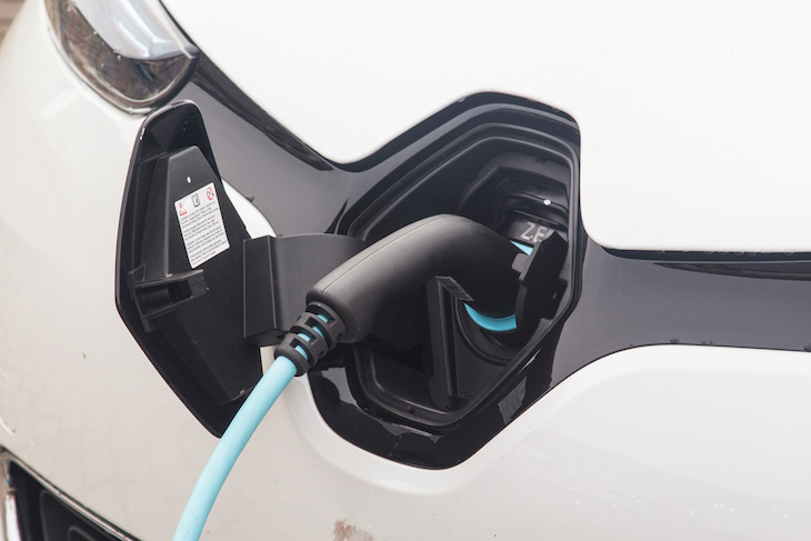 Arrancan un plan para facilitar la compra de vehículos eléctricos e híbridos