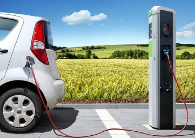 Dos nuevos puntos de recarga para coches eléctricos en el oriente asturiano